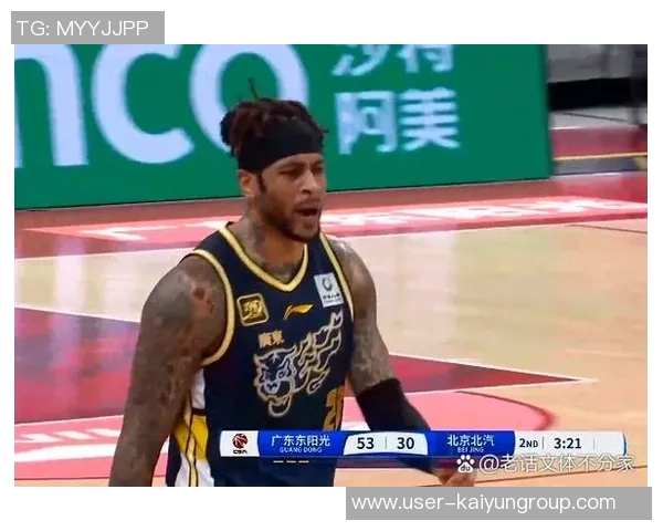 周琦半场表现出色攻守兼备贡献7分4板1断1帽正负值高达12