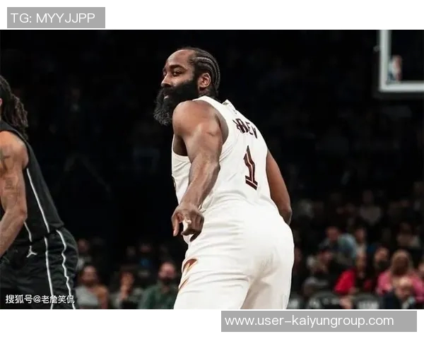 个人罚球命中数超越摩西马龙上升至历史第三！哈登转发