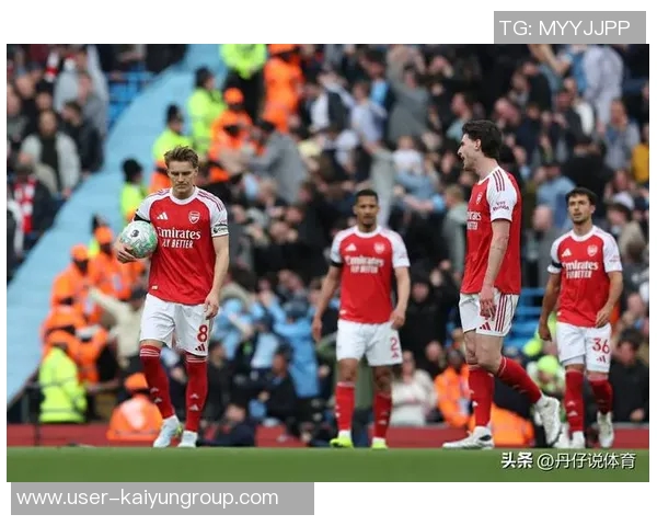 曼城球迷愤怒发声：44年季票被取消为何要我换座位